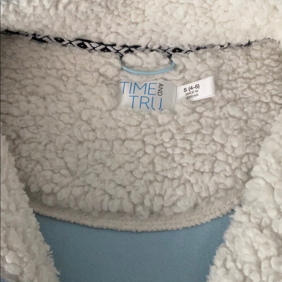 Fuzzy, fleece, baby blue jacket. S - Picture 4 of 6